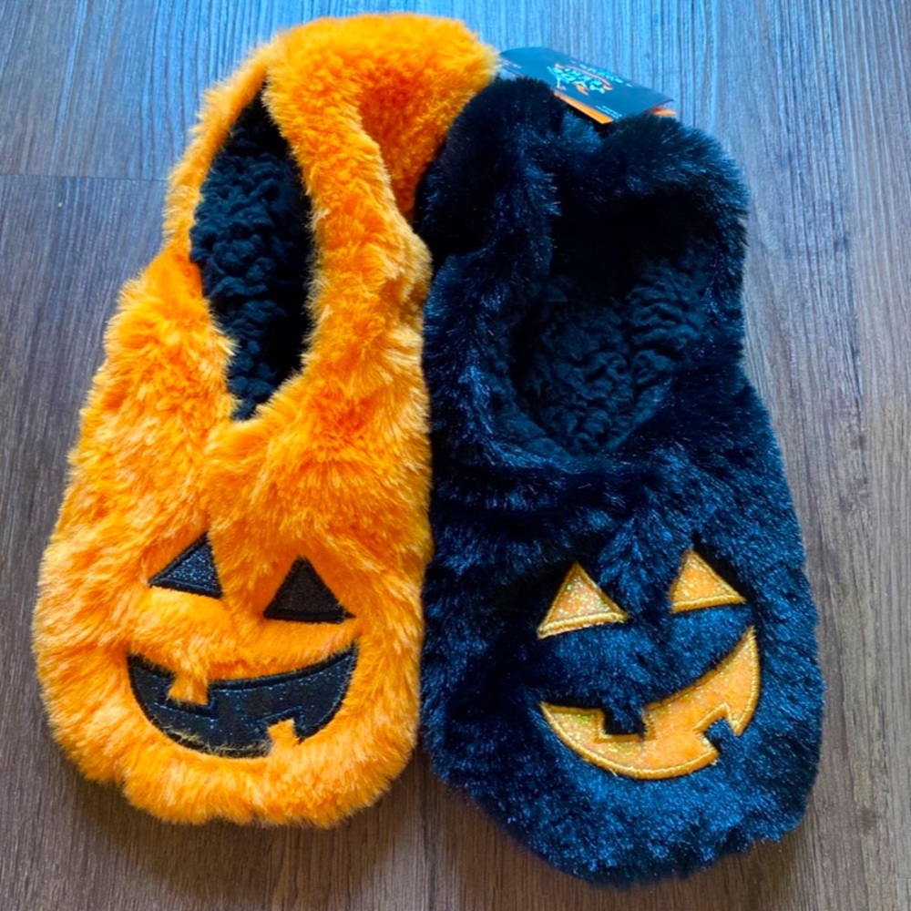 Hyde & Eek Orange & Black Soft Fuzzy Halloween Slippers- New!